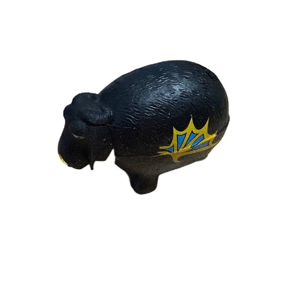 PLAYMOBIL BLACK SHEEP HOW TO TRAIN YOUR DRAGON Figure - Picture 1 of 4
